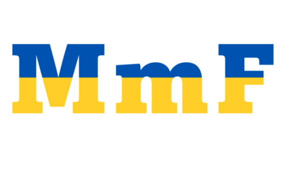 Logo von Mathematik macht Freude mit hinterlegter Flagge der Ukraine