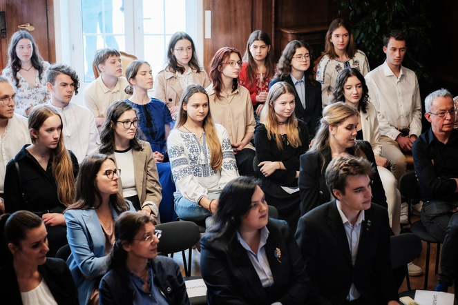 Präsentation von Mathe+ in der ukrainischen Botschaft in Wien 2024