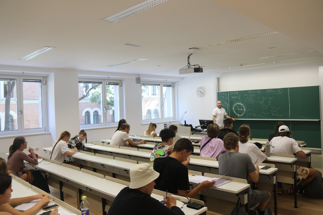 Teilnehmer:innen bei MathePlus 2022