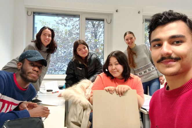 Teilnehmer:innen bei den START Studienclubs 2021