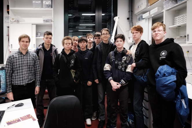 Teilnehmer:innen der Simons Science School in Chemistry and Physics 2025