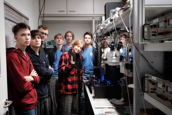 Teilnehmer:innen der Simons Science School in Chemistry and Physics 2025
