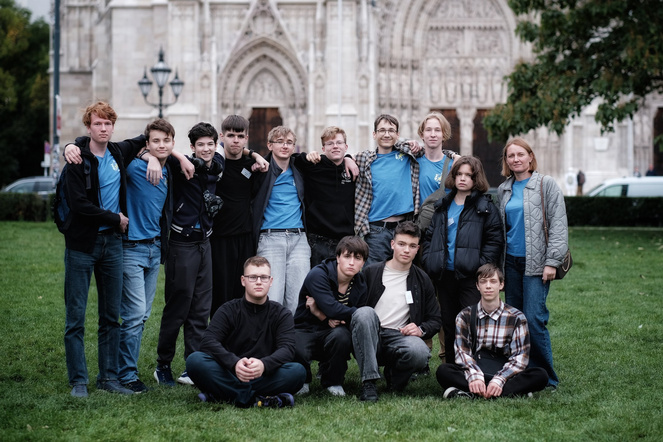 Teilnehmer:innen der Simons Science School in Chemistry and Physics 2025