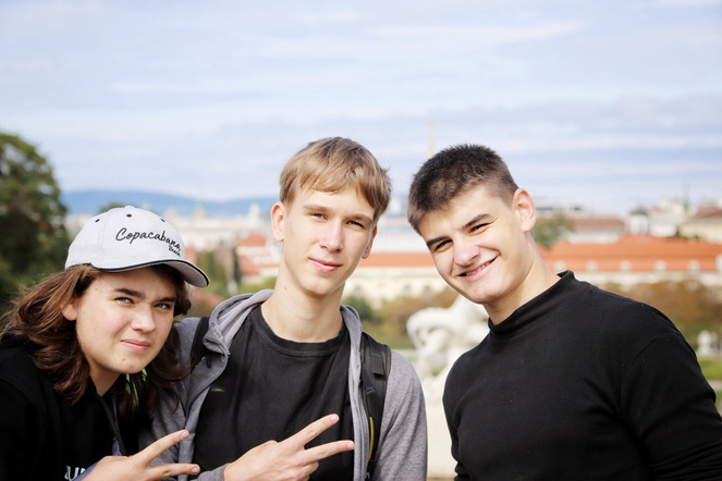 Teilnehmer:innen der Simons Science School in Chemistry and Physics 2024