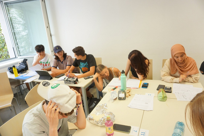 Teilnehmer:innen beim Intensiv-Studienclub 2022