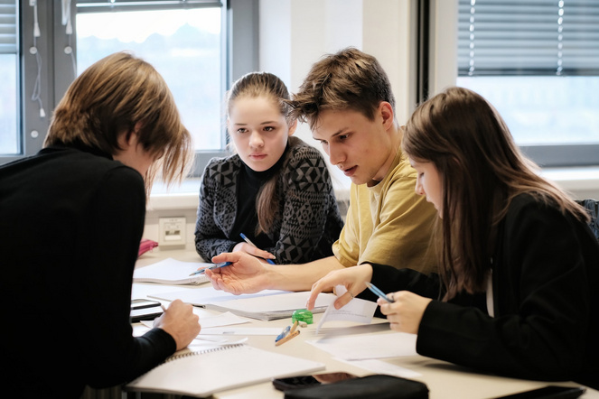 Teilnehmer:innen beim NÁBOJ Bootcamp 2024
