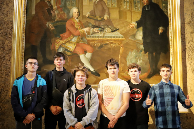 Teilnehmer:innen der Simons Science School in Chemistry and Physics 2024