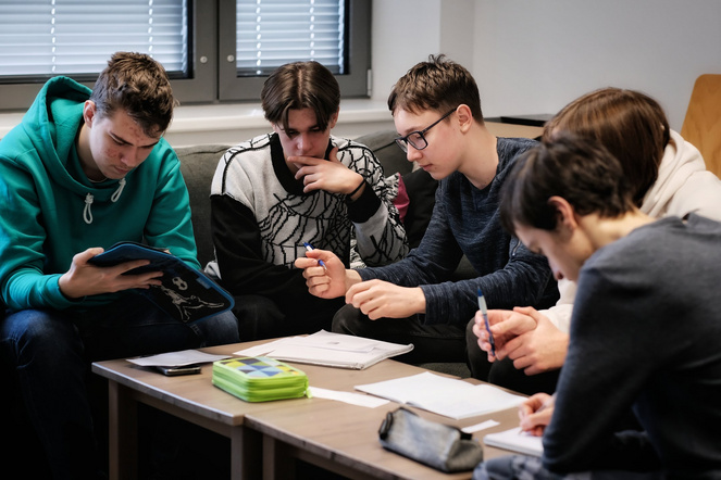 Teilnehmer:innen beim NÁBOJ Bootcamp 2024