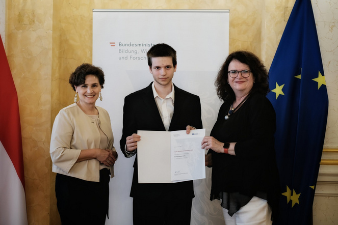 Teilnehmer:innen beim Tag der Wissenschaftsolympiaden 2024