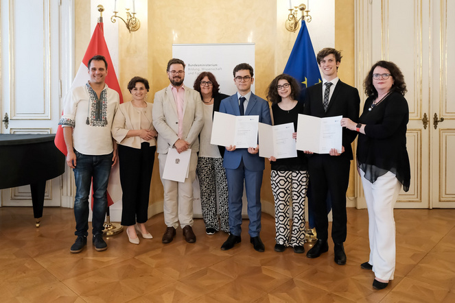 Teilnehmer:innen beim Tag der Wissenschaftsolympiaden 2024