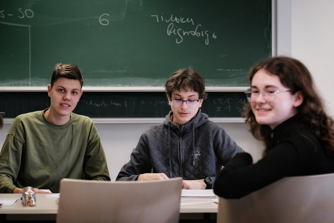 Teilnehmer:innen beim NÁBOJ Bootcamp 2024