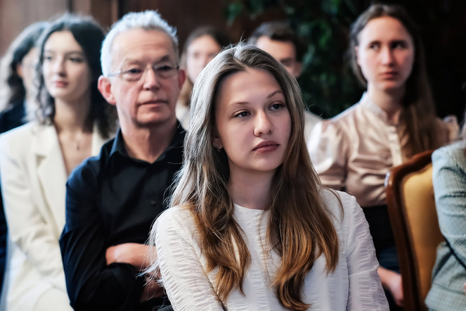 Präsentation von Mathe+ in der ukrainischen Botschaft in Wien 2024